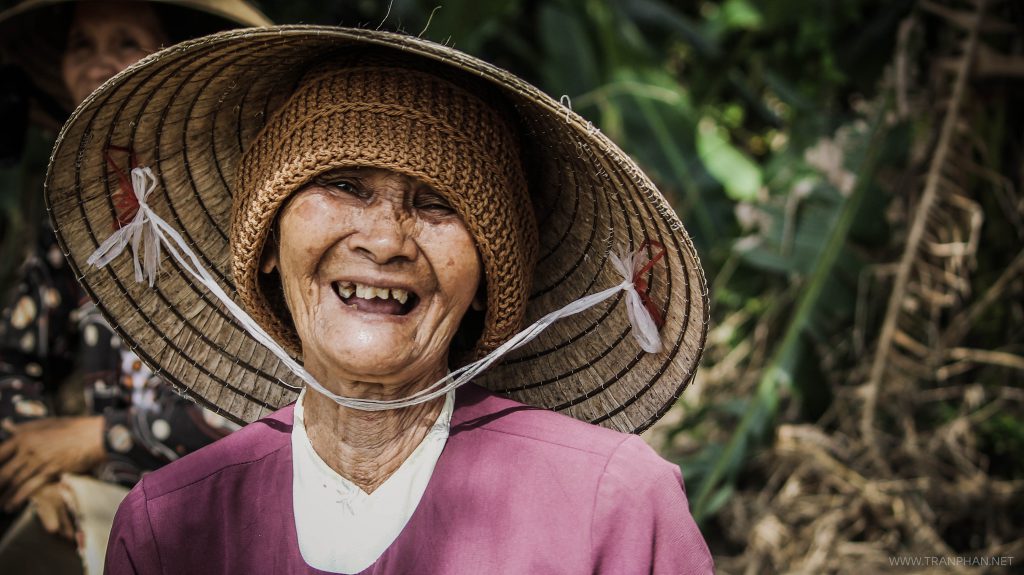 Nụ cười vùng lũ
